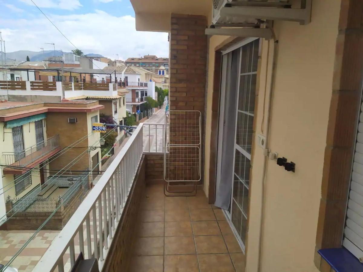 Apartamento 3 Dormitorios Frente A Hospital De Traumatologia Granada Ngoại thất bức ảnh