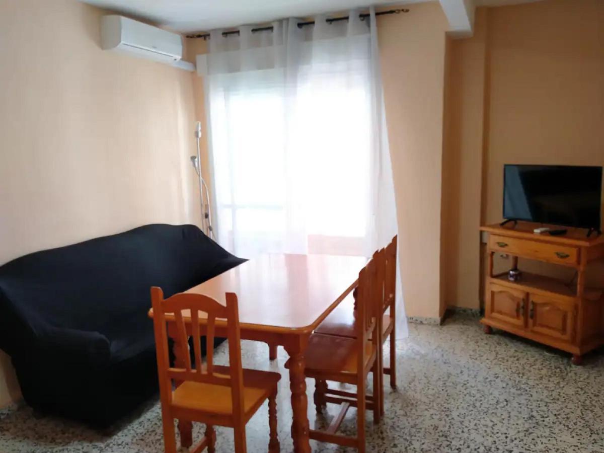 Apartamento 3 Dormitorios Frente A Hospital De Traumatologia Granada Ngoại thất bức ảnh